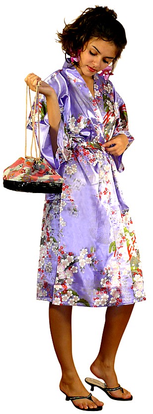 халатик-кимоно в японском стиле из иск. шелка, сделано в Японии