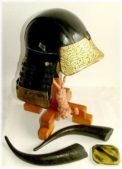 Самурайский боевой шлем Кабуто, эпоха Эдо. Японское антикварное холодное  оружие и снаряжение. Самурайское искусство.